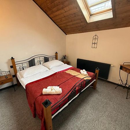 Hotel Plzensky Dvur Фридек-Мистек Экстерьер фото