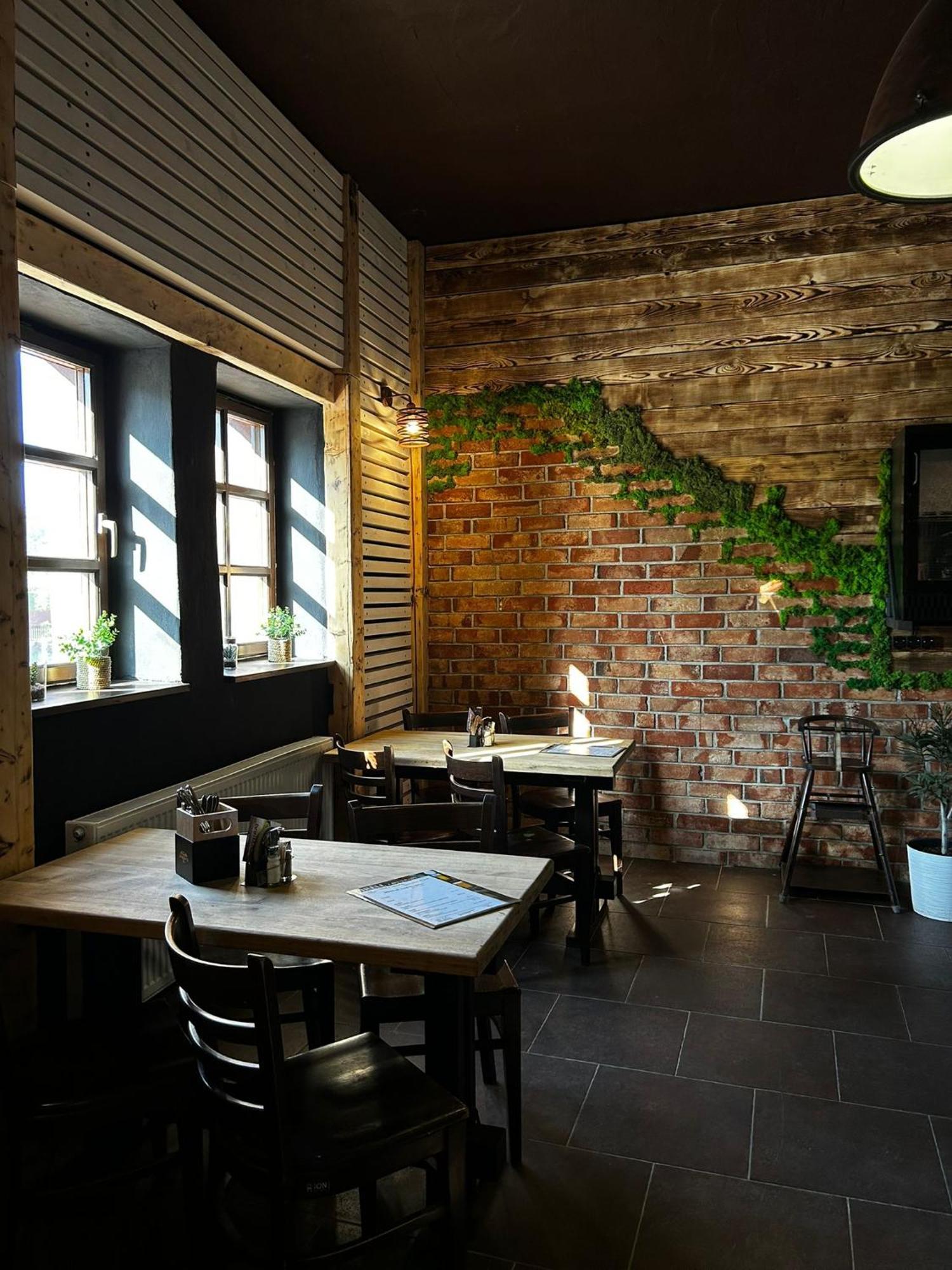 Hotel Plzensky Dvur Фридек-Мистек Экстерьер фото